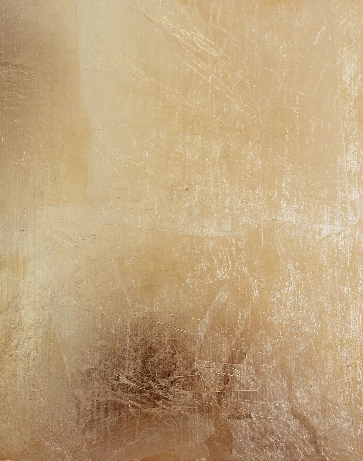 Add Luxurious Gold Touch to Your Home Decor