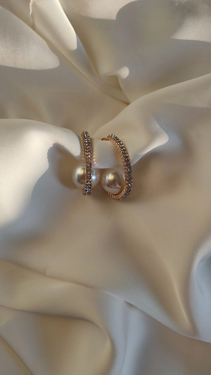 Sparkling Jewelry Styles You Need to Try