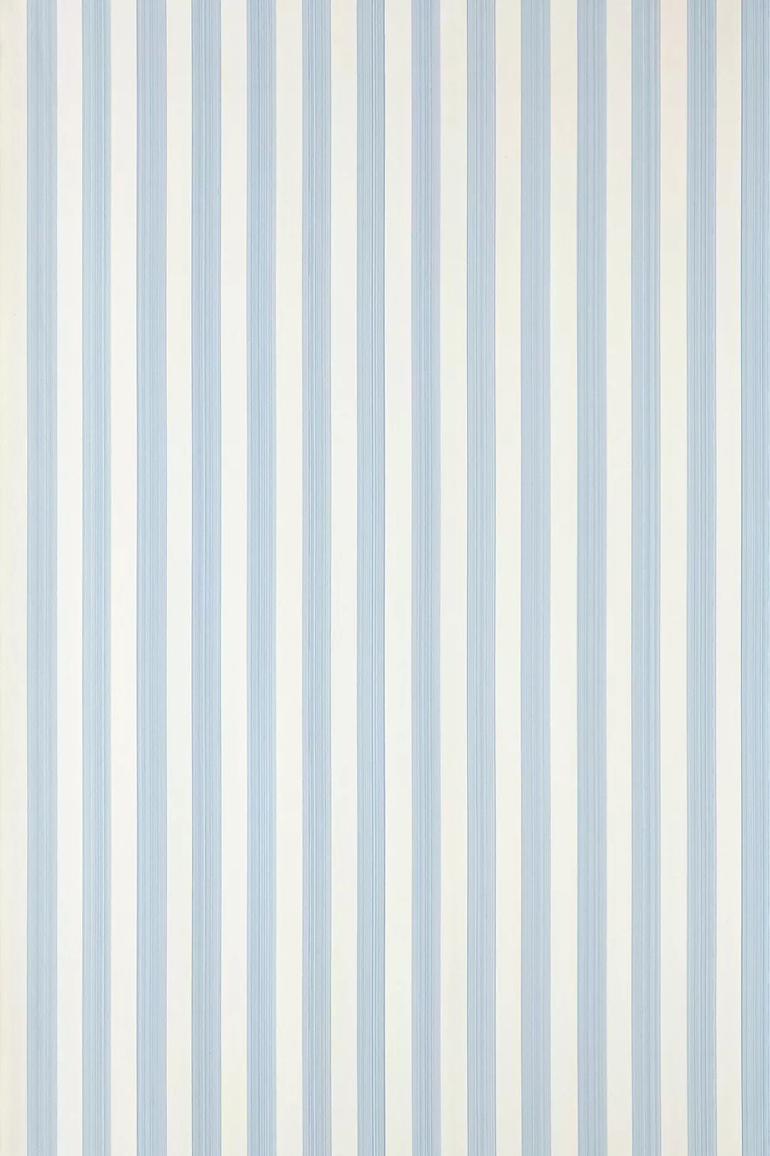 Striped Closet Wall Decor Ideas