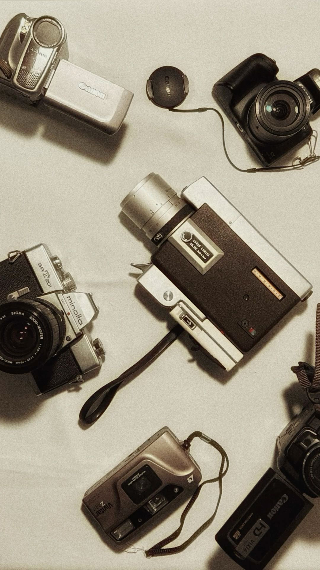 Uncovering the Charm of Vintage Cameras