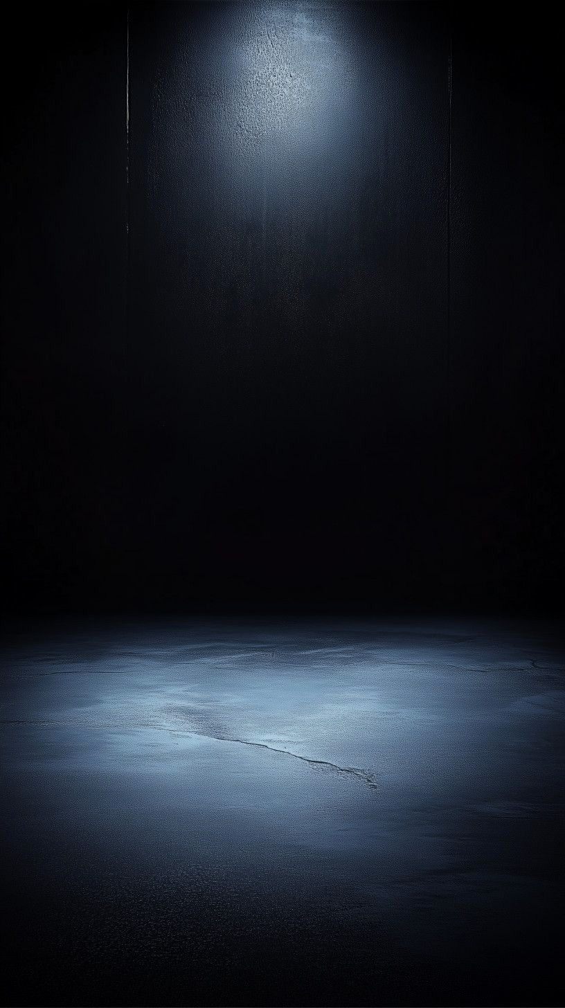 Mood: Dark. Ambiance: Immersing.